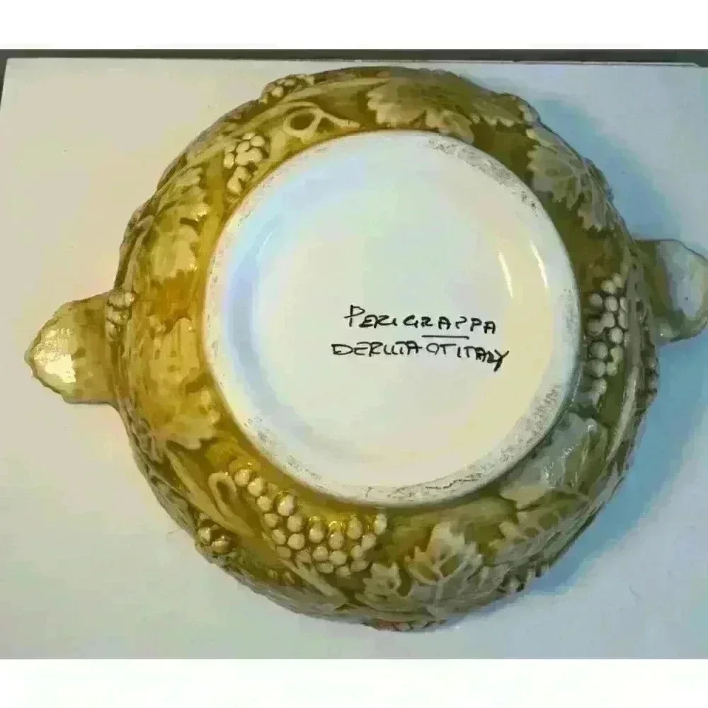 Vintage Perigrappa of Deruta Italy Round Covered Vegetable Serving Dish Yellow